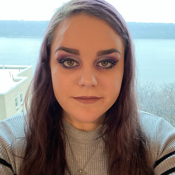 Meet your Posher, Desirée - Picture 5 of 8